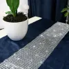 Bieżnik z cyrkoniami w kolorze zielonym 40x140cm